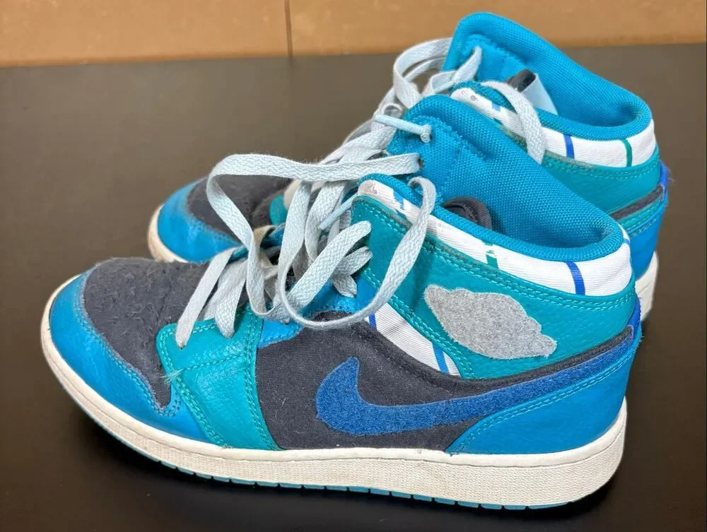 Nike Air Jordan 1 Mid GS Inspired By The Greatest Size 5Y
